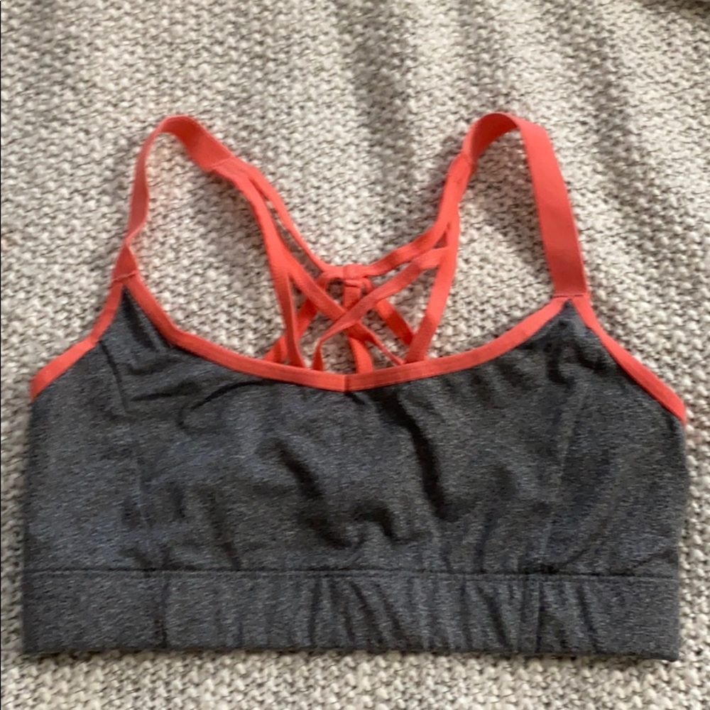 Sports bra